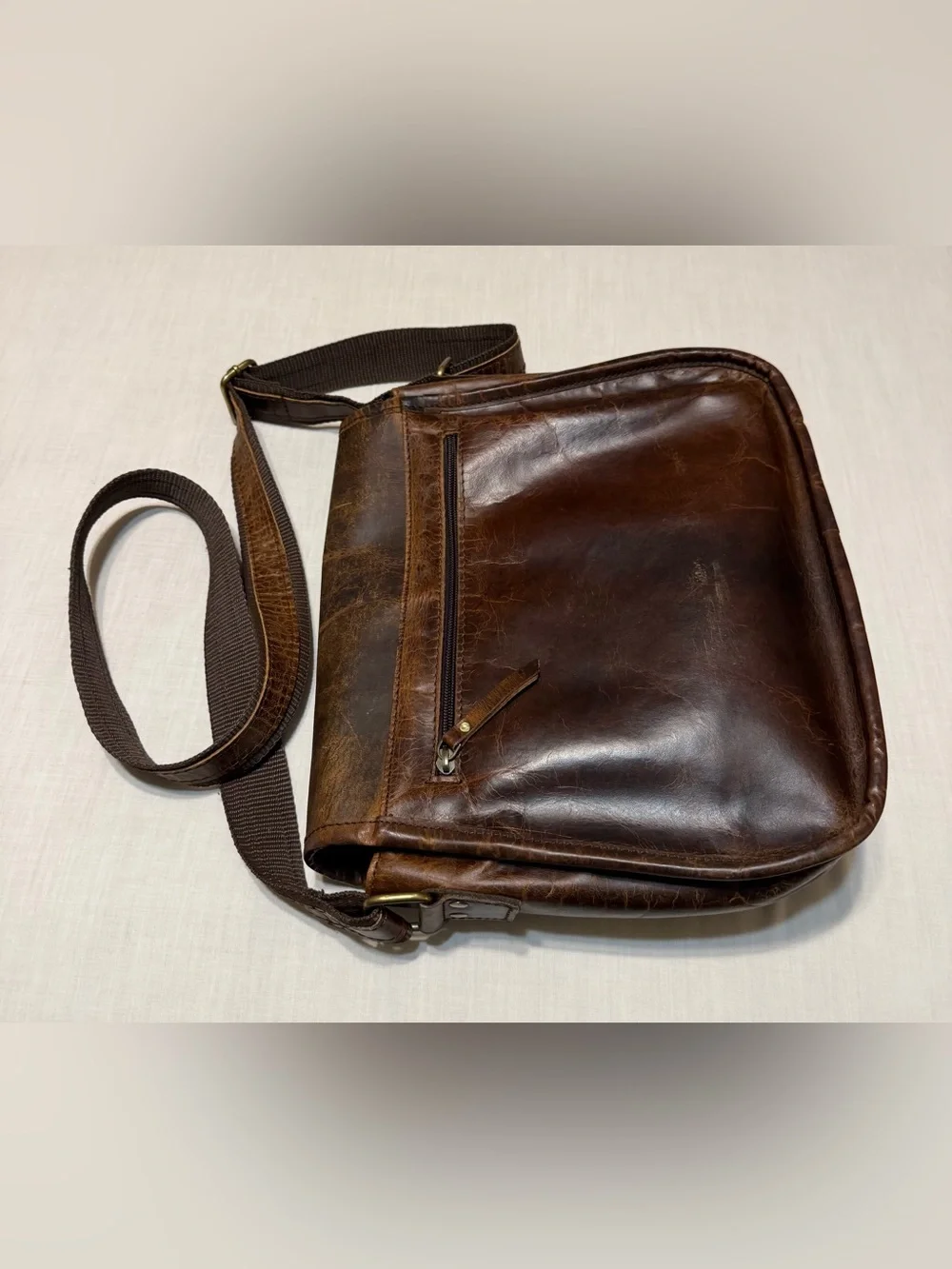 Men's Brown Top Grain Leather Messenger Bag - Rugged Vintage Style